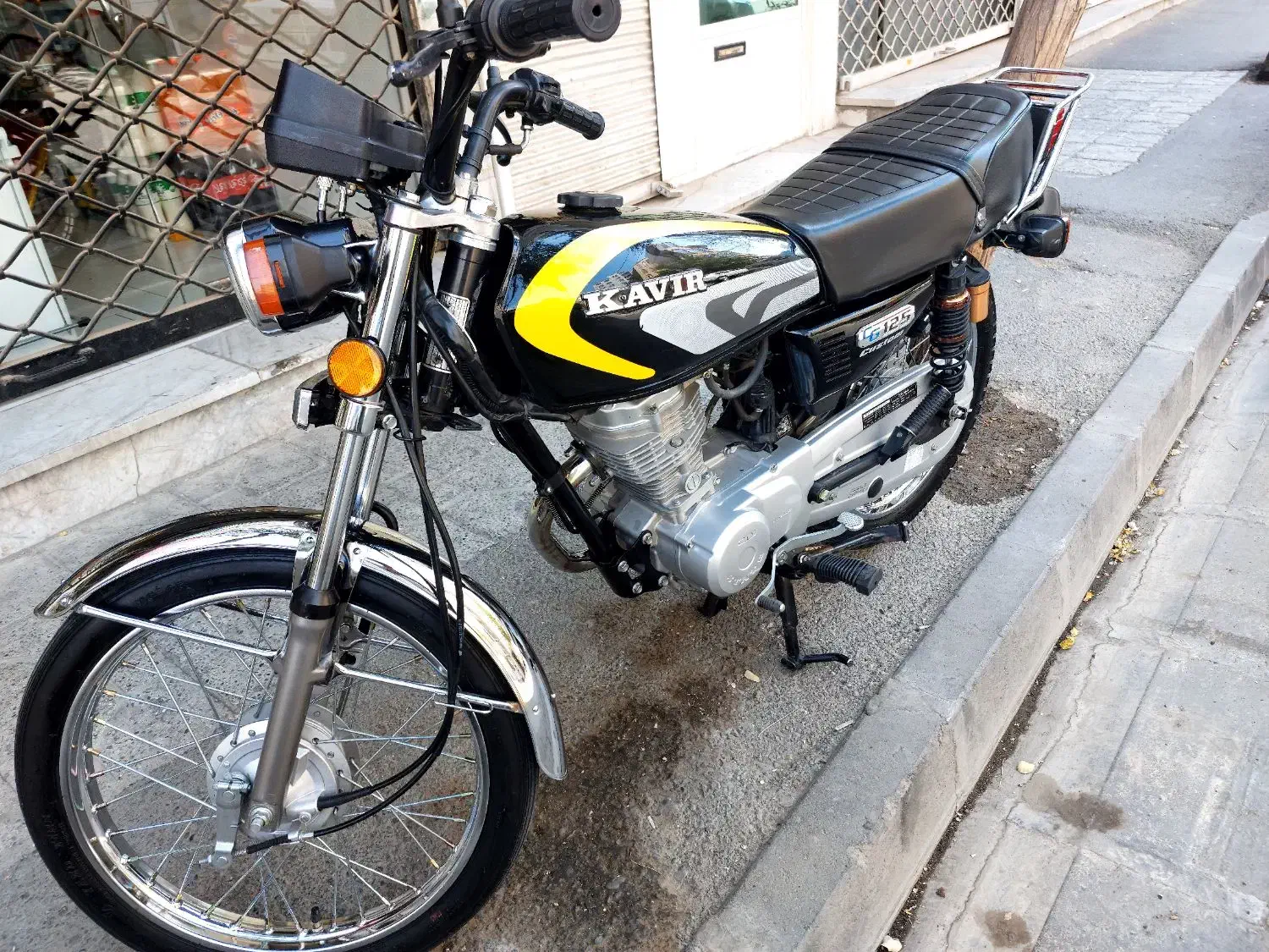 موتورهوندا۱۲۵کویر۹۸|موتورسیکلت|کرج, گلشهر|دیوار