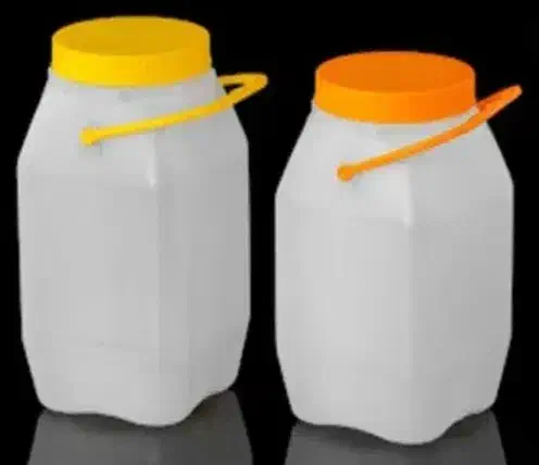 فروش تعدادی دبه ماست وشیشه سایز کوچک وبزرک|ظروف نگهدارنده، پلاستیکی، یکبارمصرف|رشت, پیرکلاچای|دیوار