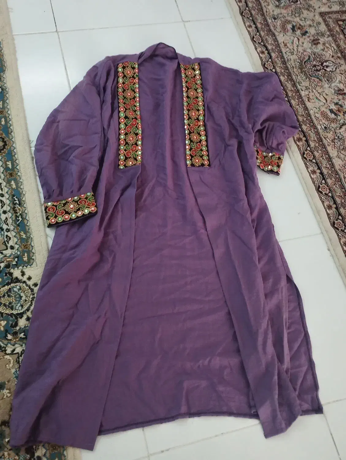 مانتو و کاپشن|لباس|شیراز, سیلو|دیوار