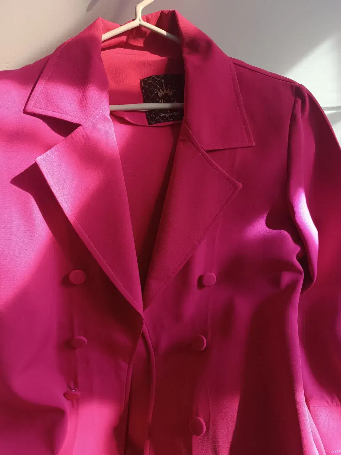 مانتو کتی نو|لباس|محمله, |دیوار