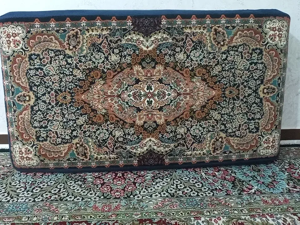 ۲ عدد  پشتی   سالم  بدون  هیچ   پاره‌ای|پشتی|شاهین‌شهر, شهرک هشت بهشت|دیوار