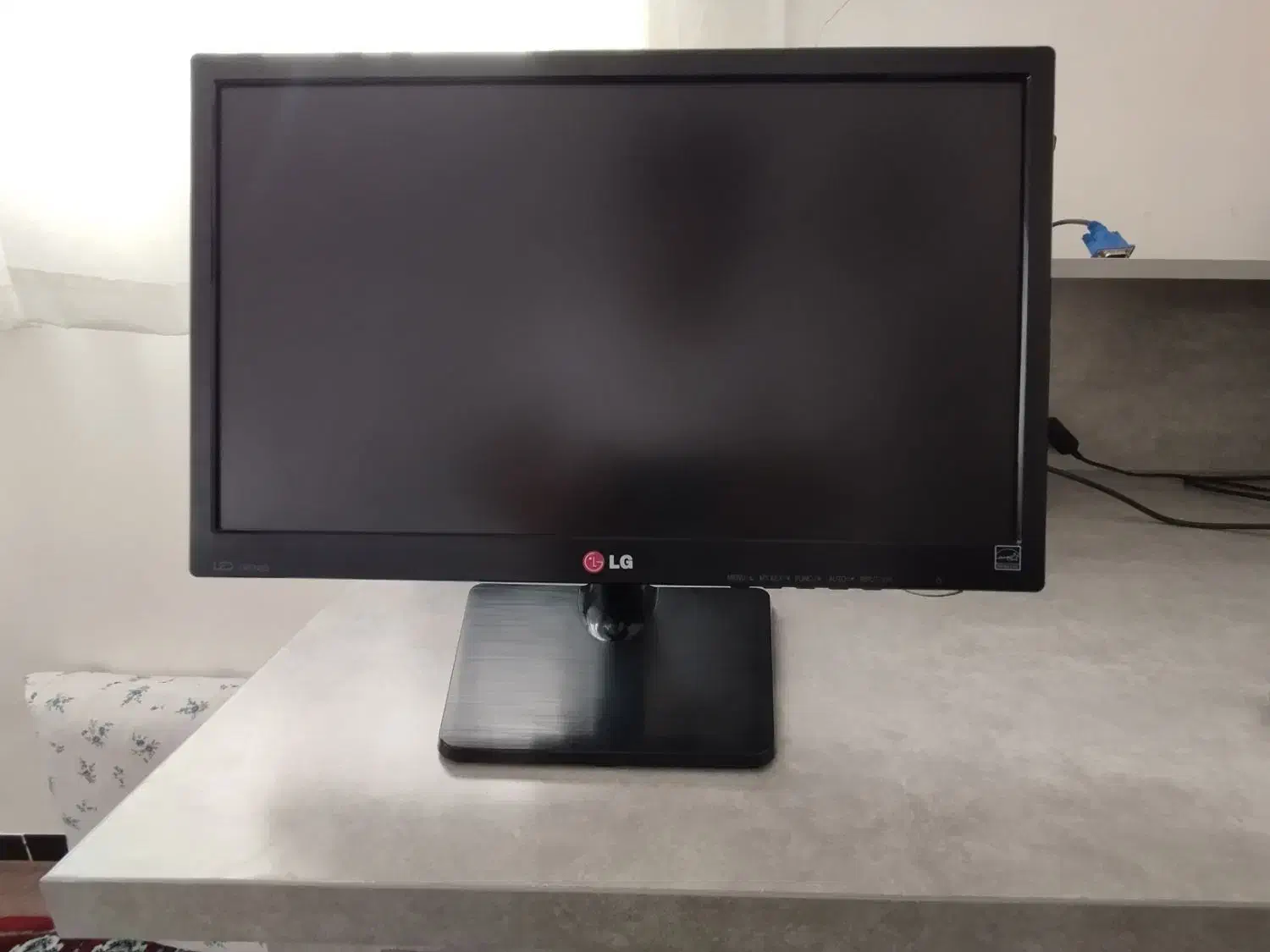 مانیتور 19 اینچ LGفوق‌العاده تمیز|قطعات و لوازم جانبی رایانه|سنندج, |دیوار