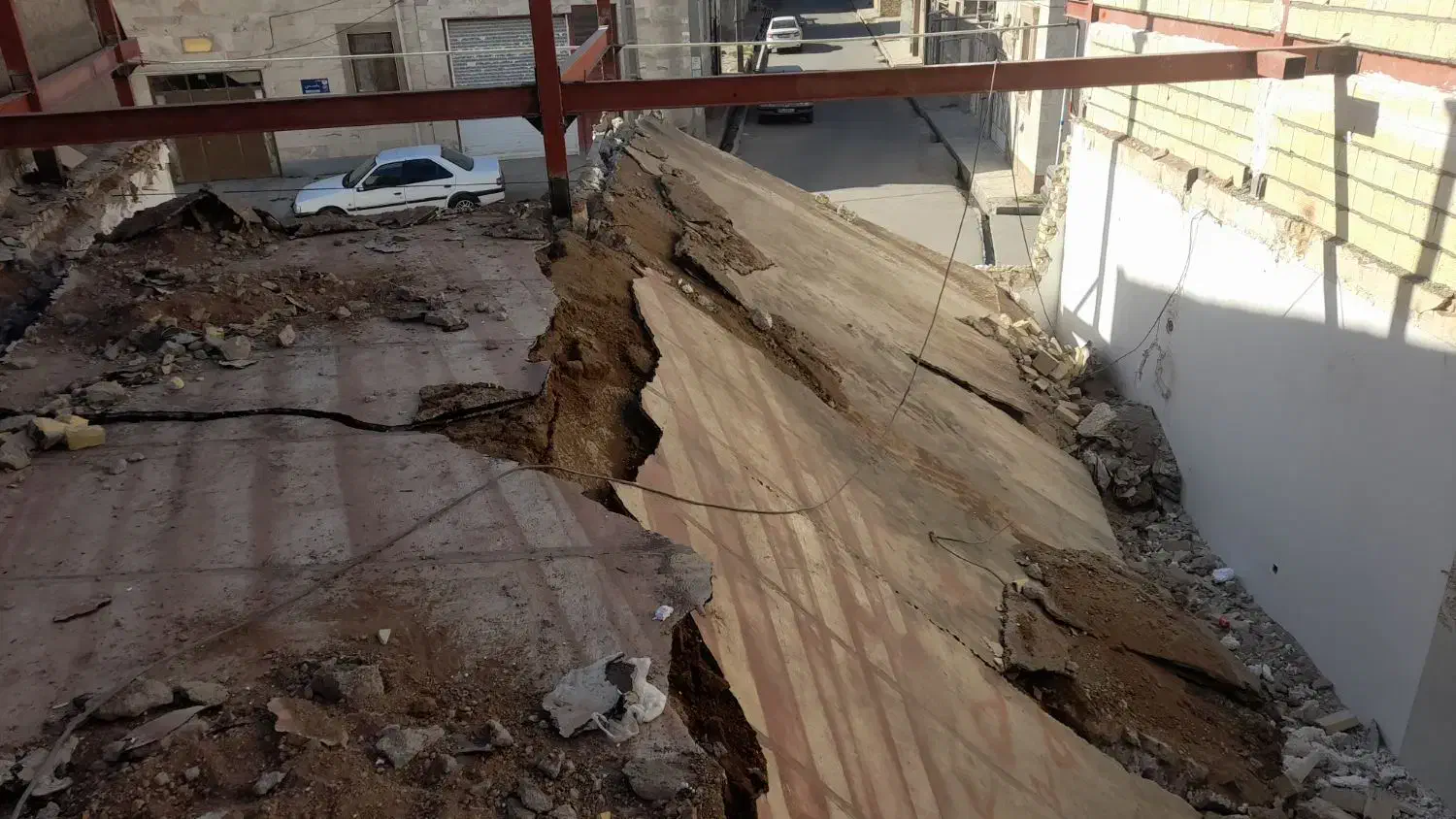 تخریب ساختمان،تعمیرات وبازسازی خاکبرداری و|خدمات پیشه و مهارت|ابهر, |دیوار