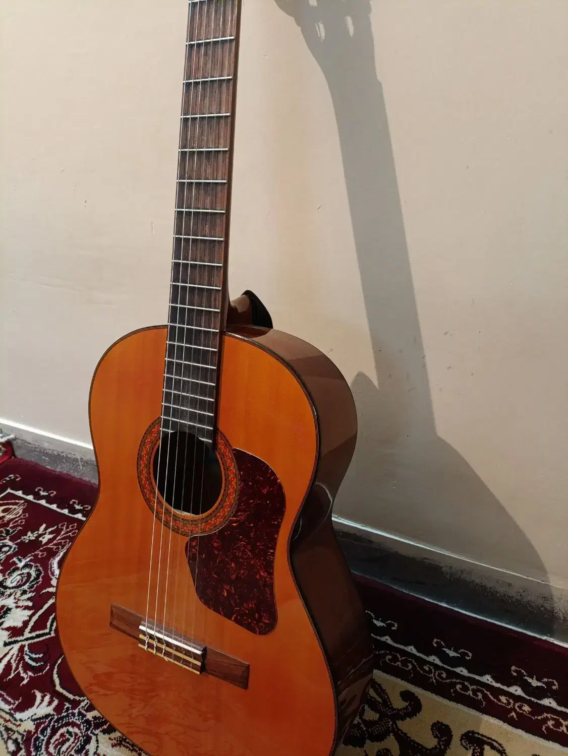 گیتار یاماها c70|گیتار، بیس، امپلیفایر|اراک, |دیوار