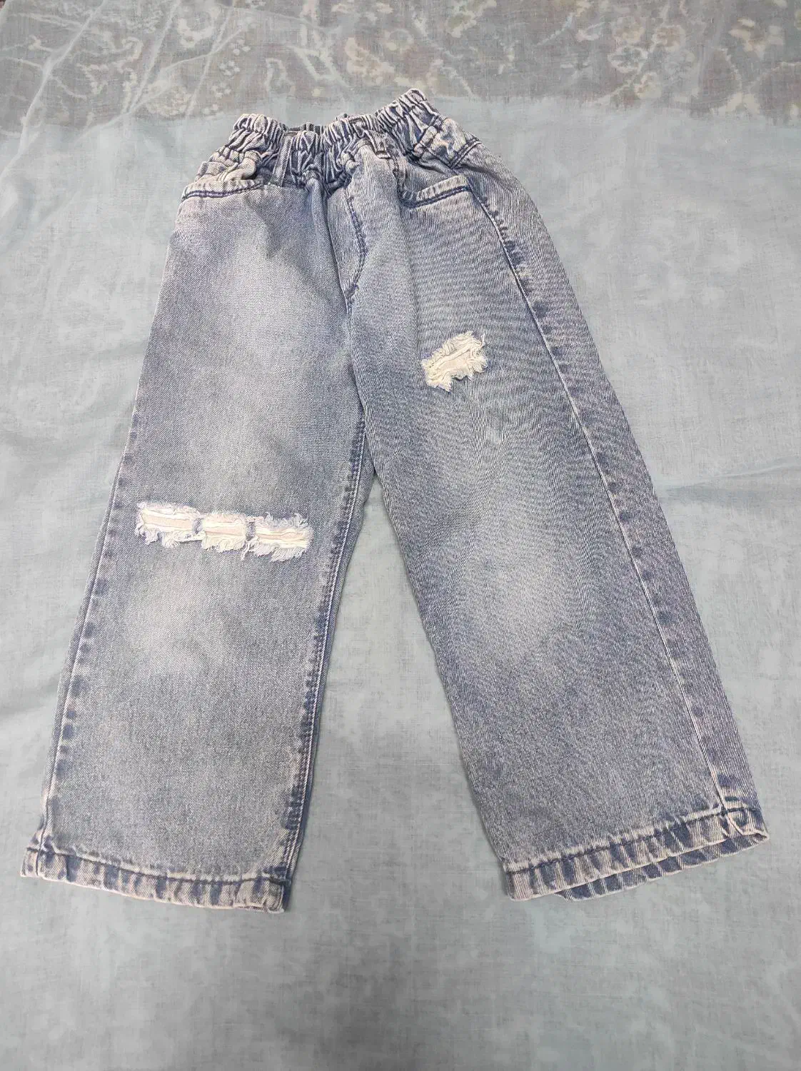 تیکه ایی ۸۰ تومن|کفش و لباس بچه|خرمآباد, |دیوار