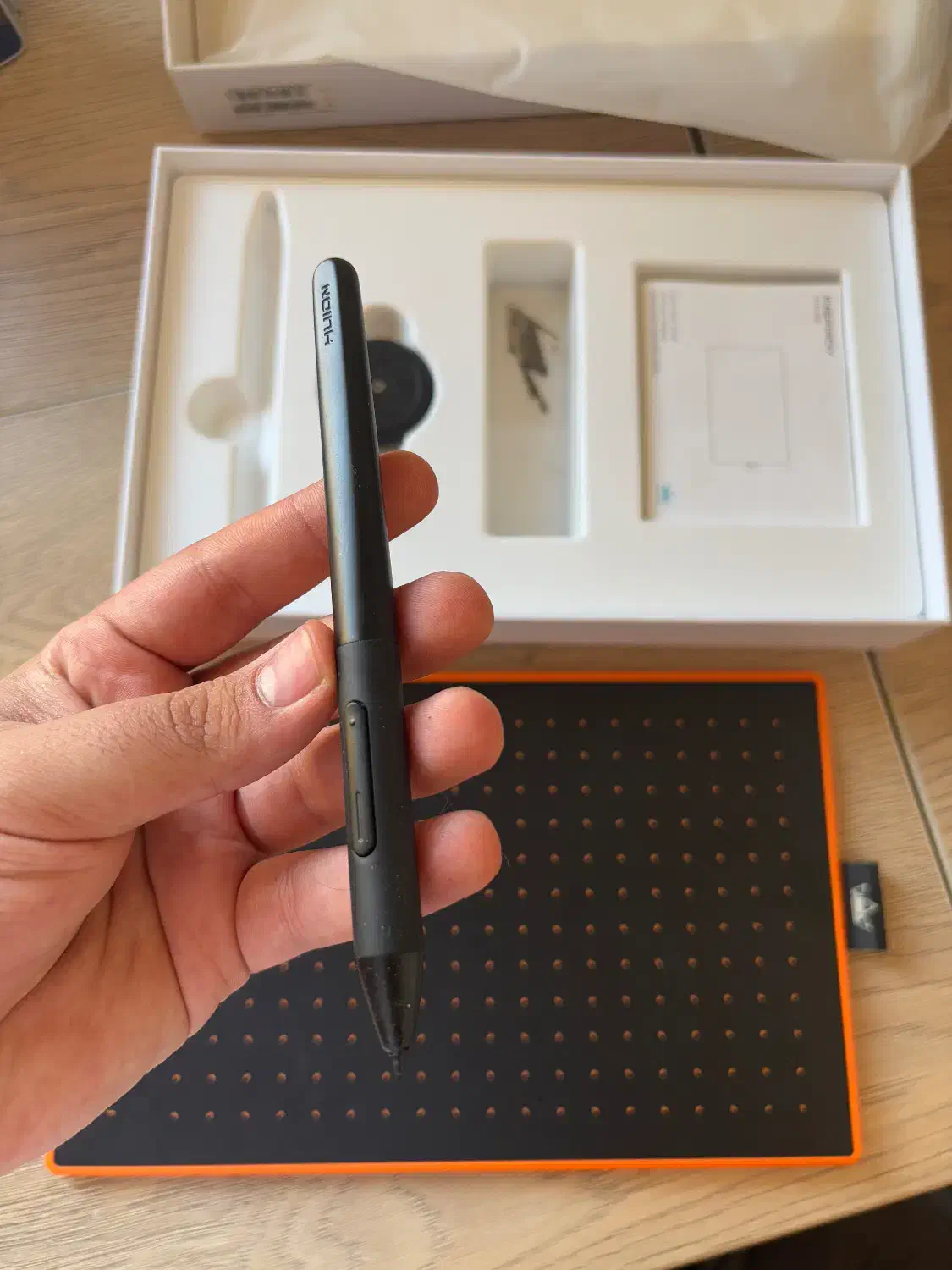 Huion RTM 500 قلم نوری هویون|قطعات و لوازم جانبی رایانه|رامسر, |دیوار