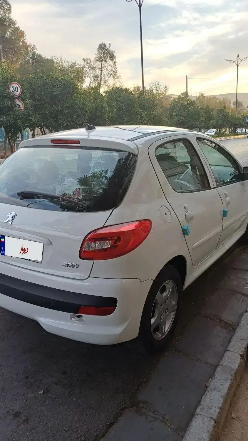 فروش فوری ۲۰۷|خودرو سواری و وانت|شیراز, پارک آزادی|دیوار