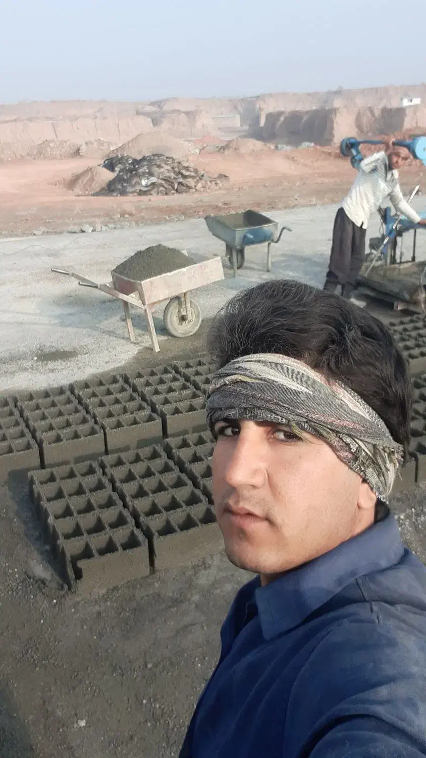 بلوک سیمانی 17/37 قیمت انبار9 تومان|عمدهفروشی|آران و بیدگل, |دیوار