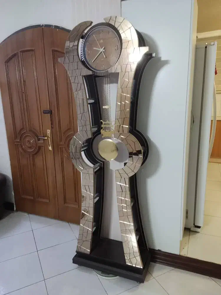 ساعت ایستاده آینه ای|ساعت دیواری و تزئینی|اصفهان, امامزاده اسماعیل|دیوار