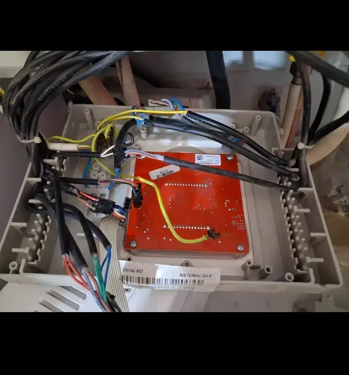 نمایندگی تعمیر و نصب پکیج بوتان لورچ.ایران|آبگرمکن، پکیج، شوفاژ|همدان, |دیوار