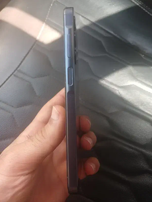 a25 8/256|موبایل|رشت, معلم|دیوار