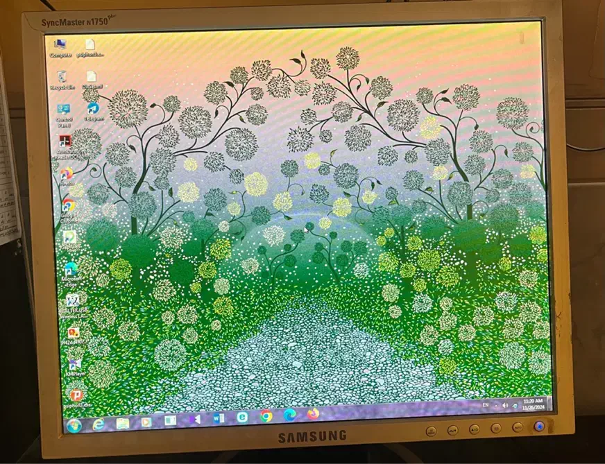 پکیج کامل کامپیوتر با میز کامل|رایانه رومیزی|کرمان, |دیوار