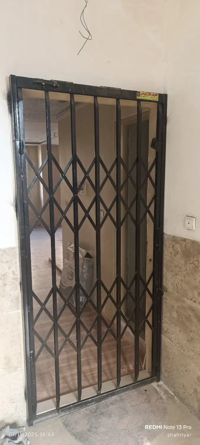 حفاظ در|مصالح و تجهیزات ساختمان|کرج, کلاک پایین|دیوار