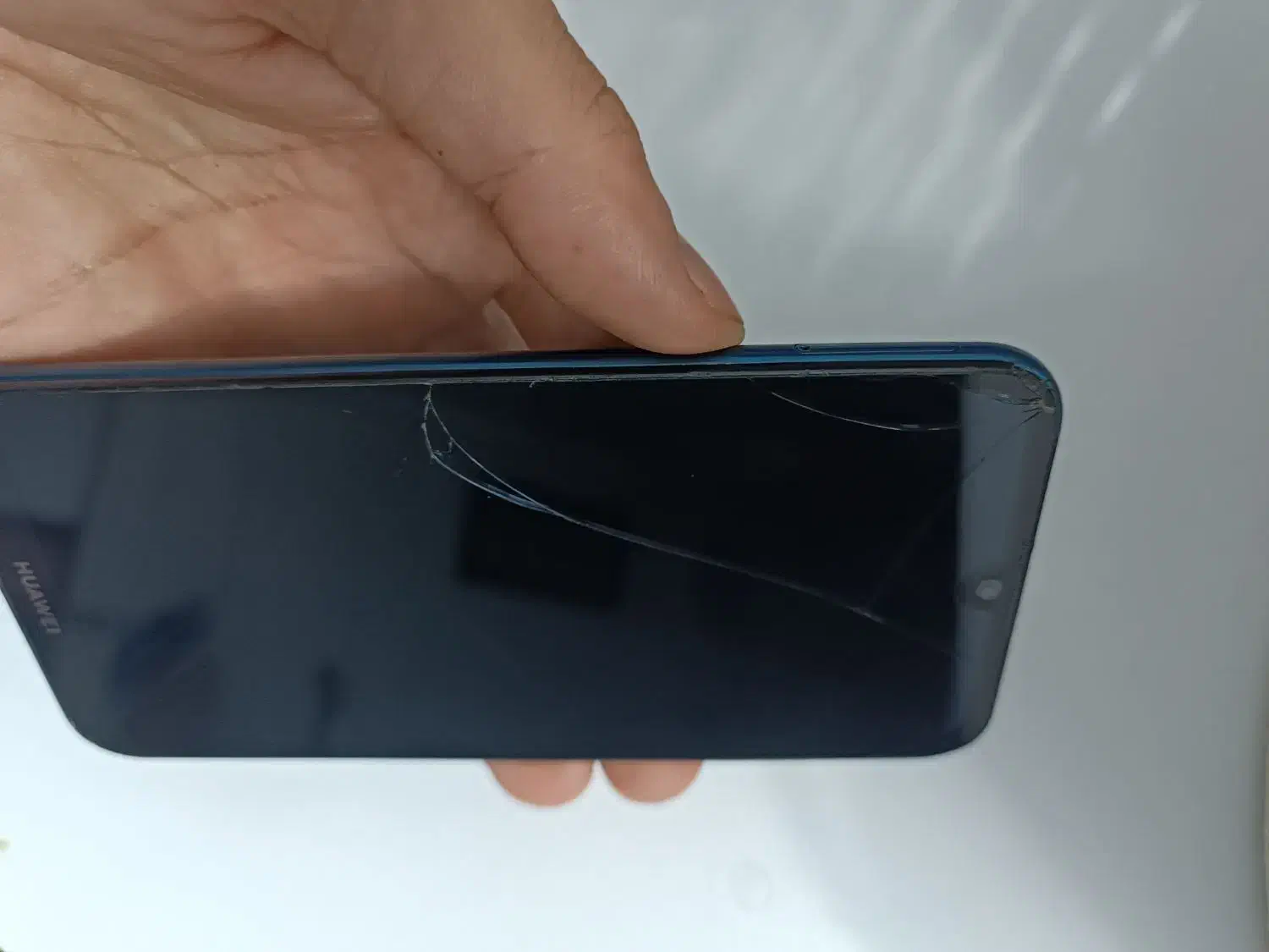 گوشی هاوایی Y5|موبایل|تربت جام, پارک جنگلی|دیوار