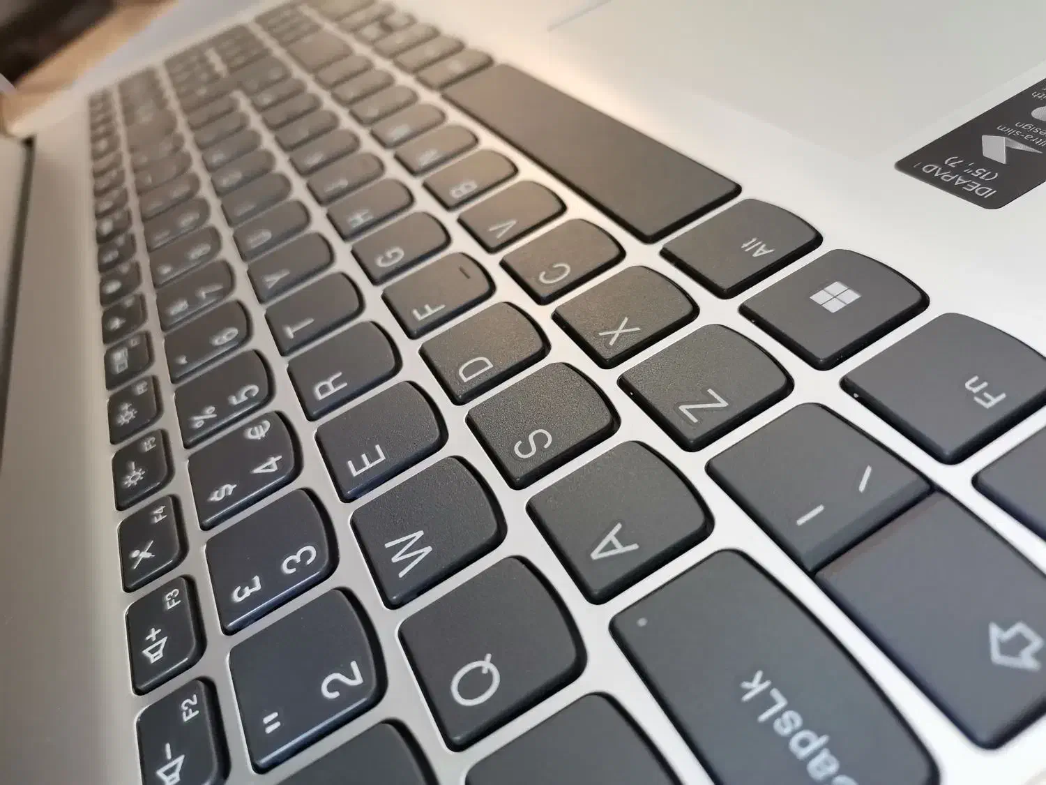 لنوو IdeaPad Slim3 نسل 13 نو آکبند با گارانتی|رایانه همراه|یزد, |دیوار