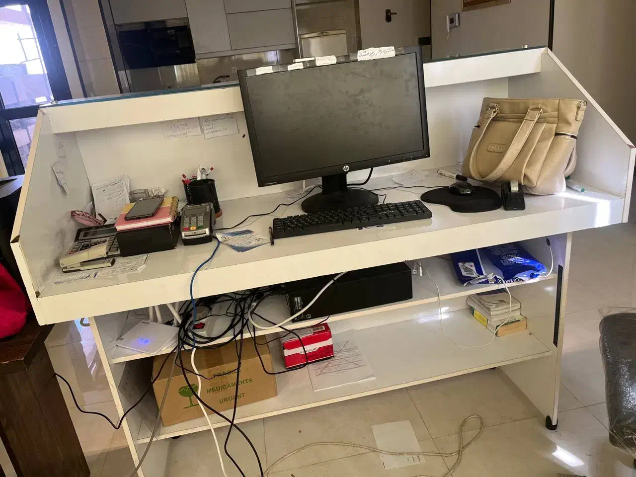 میز و صندلی|میز تحریر و کامپیوتر|اصفهان, ملکشهر|دیوار