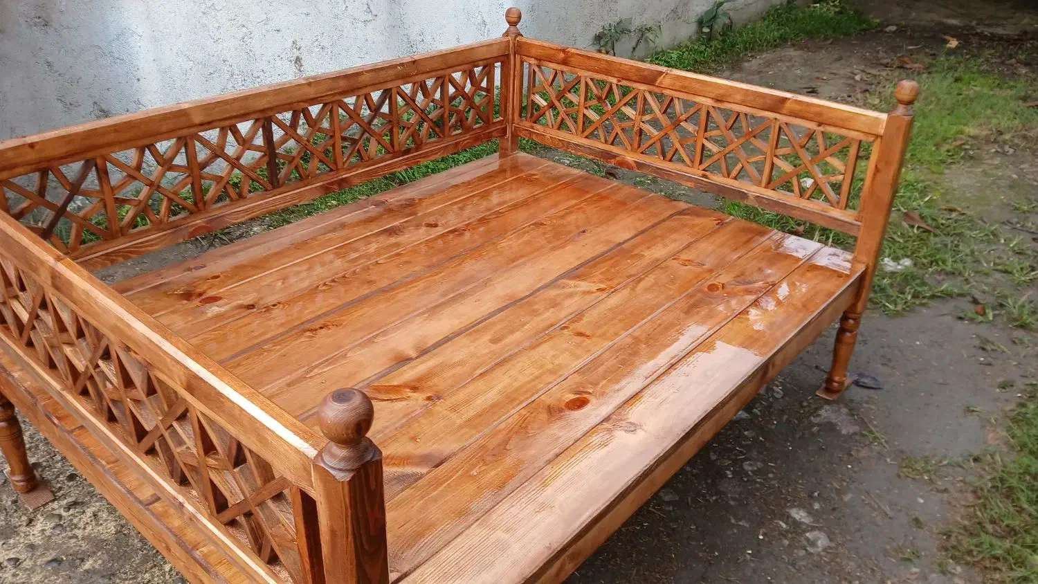 صنایع چوبی دهکده|خدمات پیشه و مهارت|رشت, منظریه|دیوار