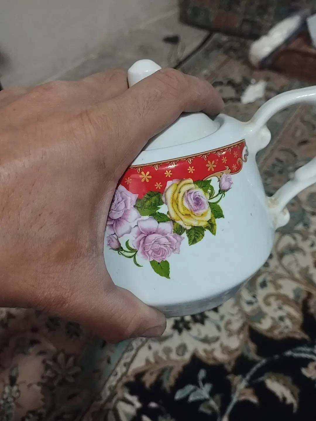 قوری قدیمی مال مادربزرگم از خیلی وقت پیش هس|کلکسیون اشیاء عتیقه|سبزوار, سیادتی|دیوار