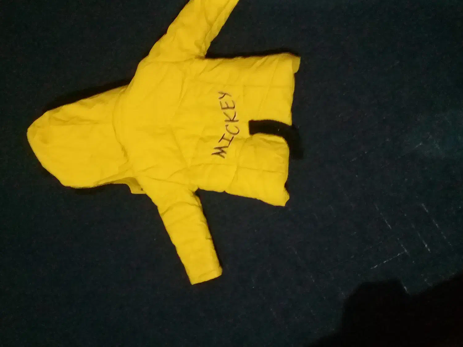 کاپشن|لباس|نجفآباد, یزدانشهر|دیوار