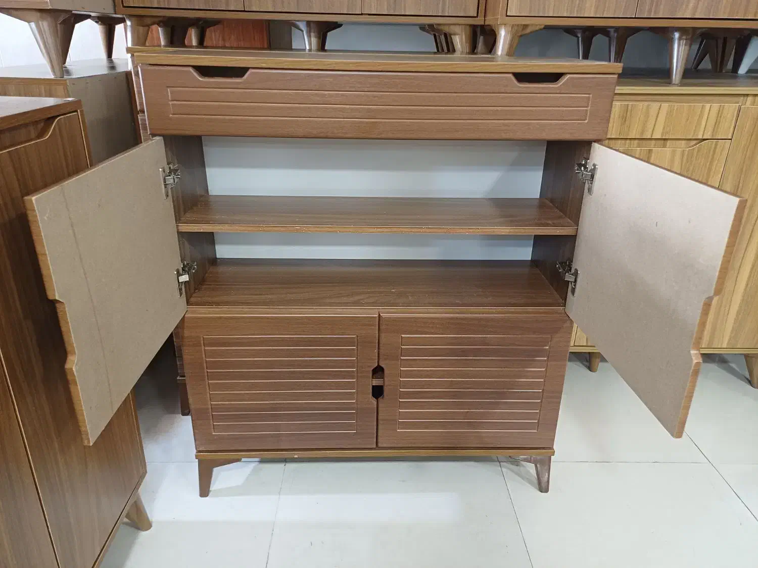 جاکفشی|جاکفشی، کمد، دراور|ارومیه, |دیوار