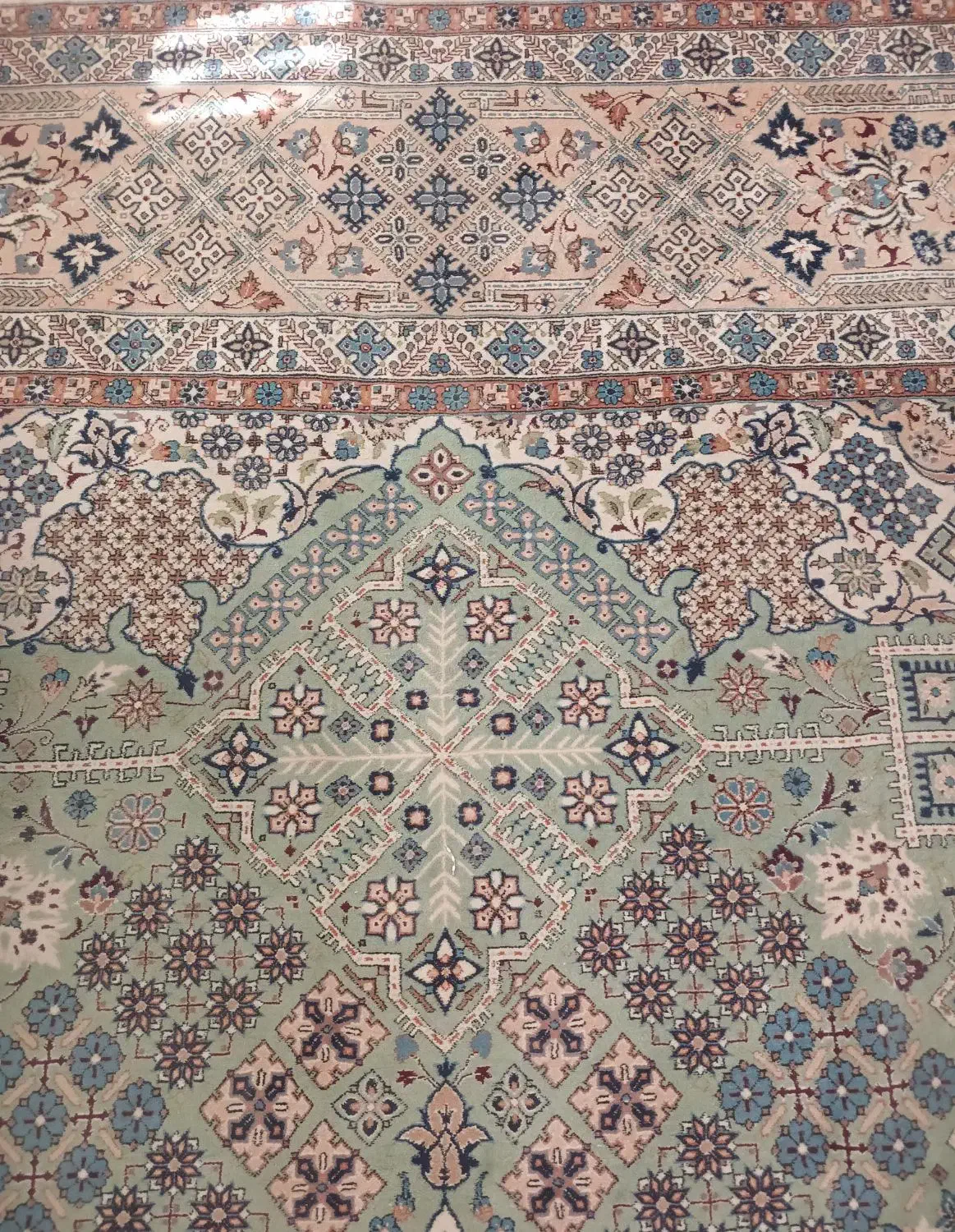 فرش دست باف ۲۴ متری ۶ در ۴ انتیک|فرش|یزد, |دیوار