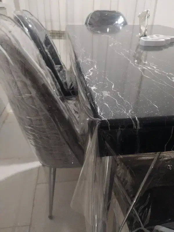 میزناهارخوری شیش نفری کاملا نو با کاور اماده|میز و صندلی غذاخوری|تاکستان, |دیوار