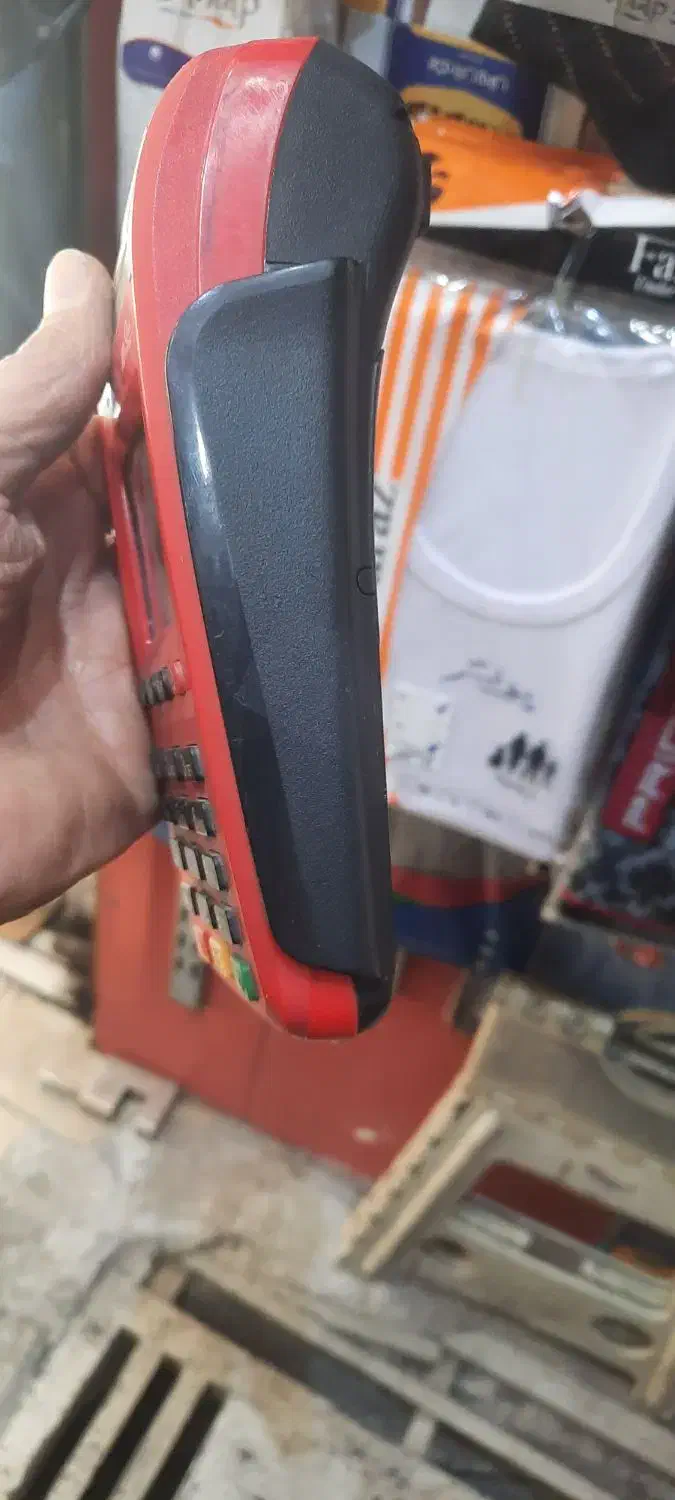 کارت خوان و صندلی و آیینه  آرایشگاه|فروشگاه و مغازه|قم, انسجام|دیوار