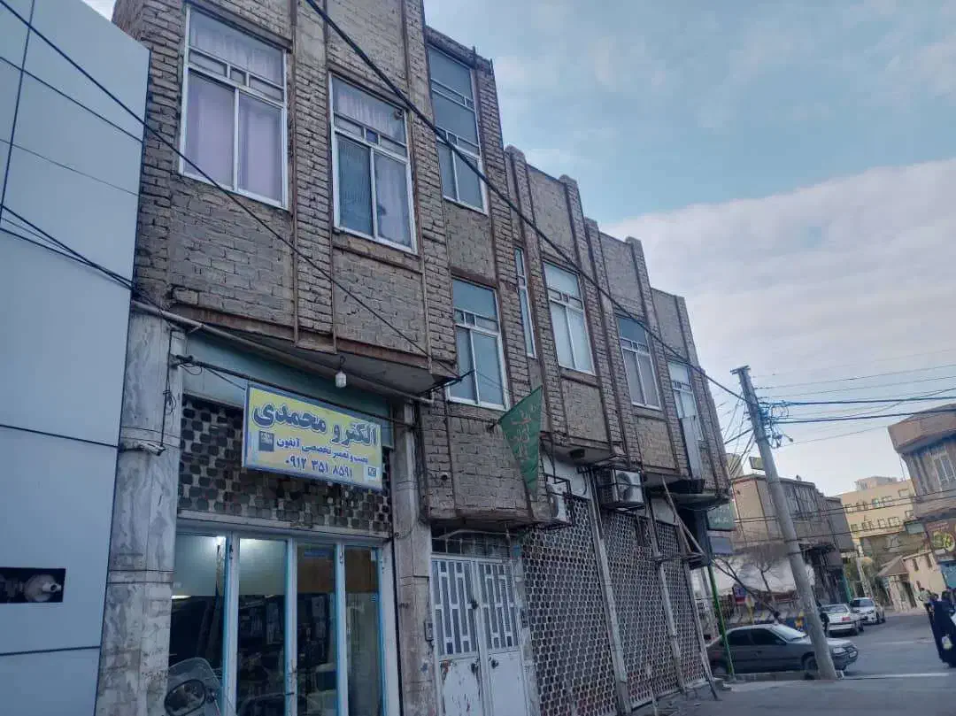 ملک تجاری مسکونی بر خیابان|فروش خانه و ویلا|قم, هنرستان|دیوار