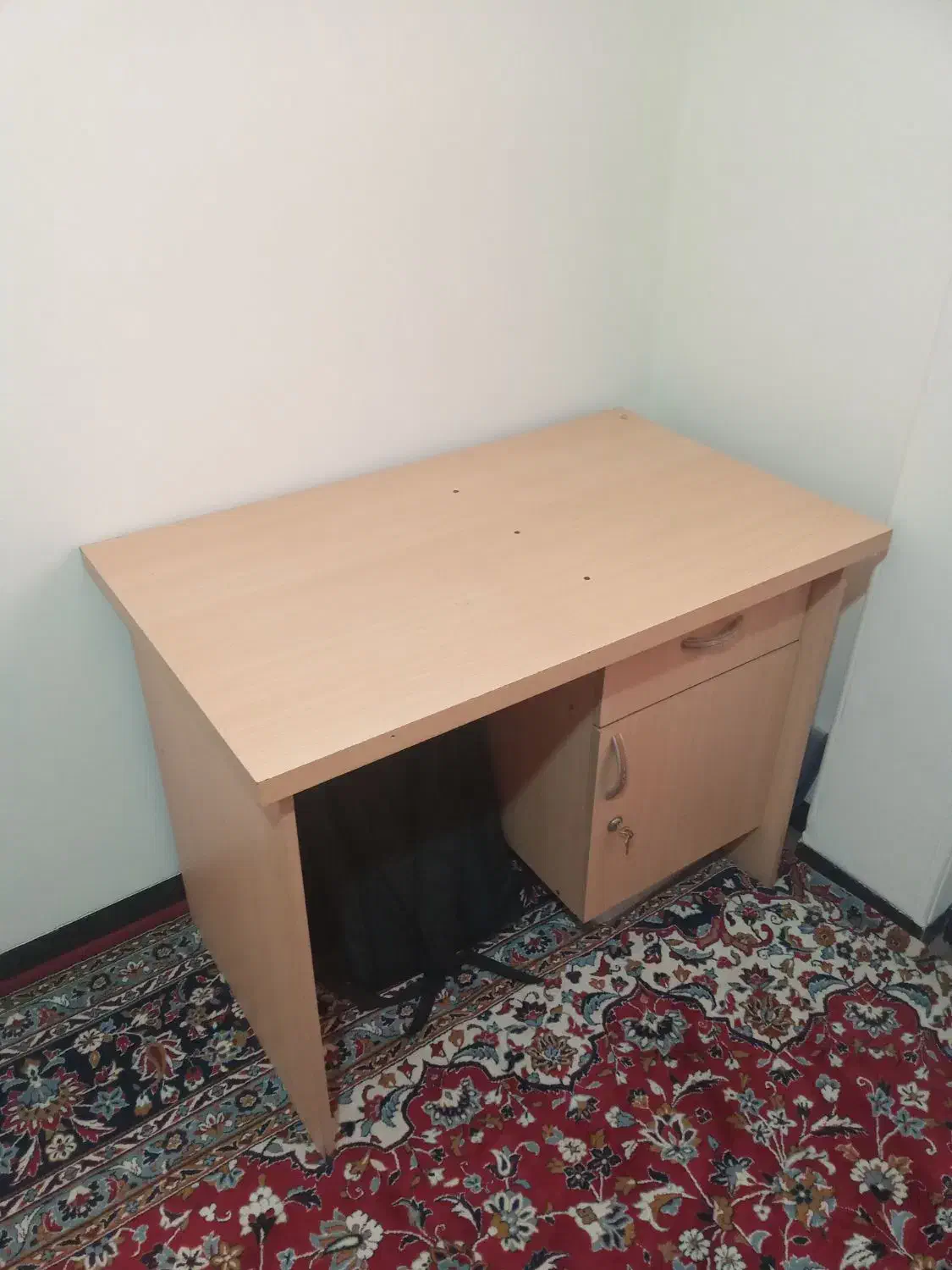 میز تحریر|میز تحریر و کامپیوتر|همدان, |دیوار