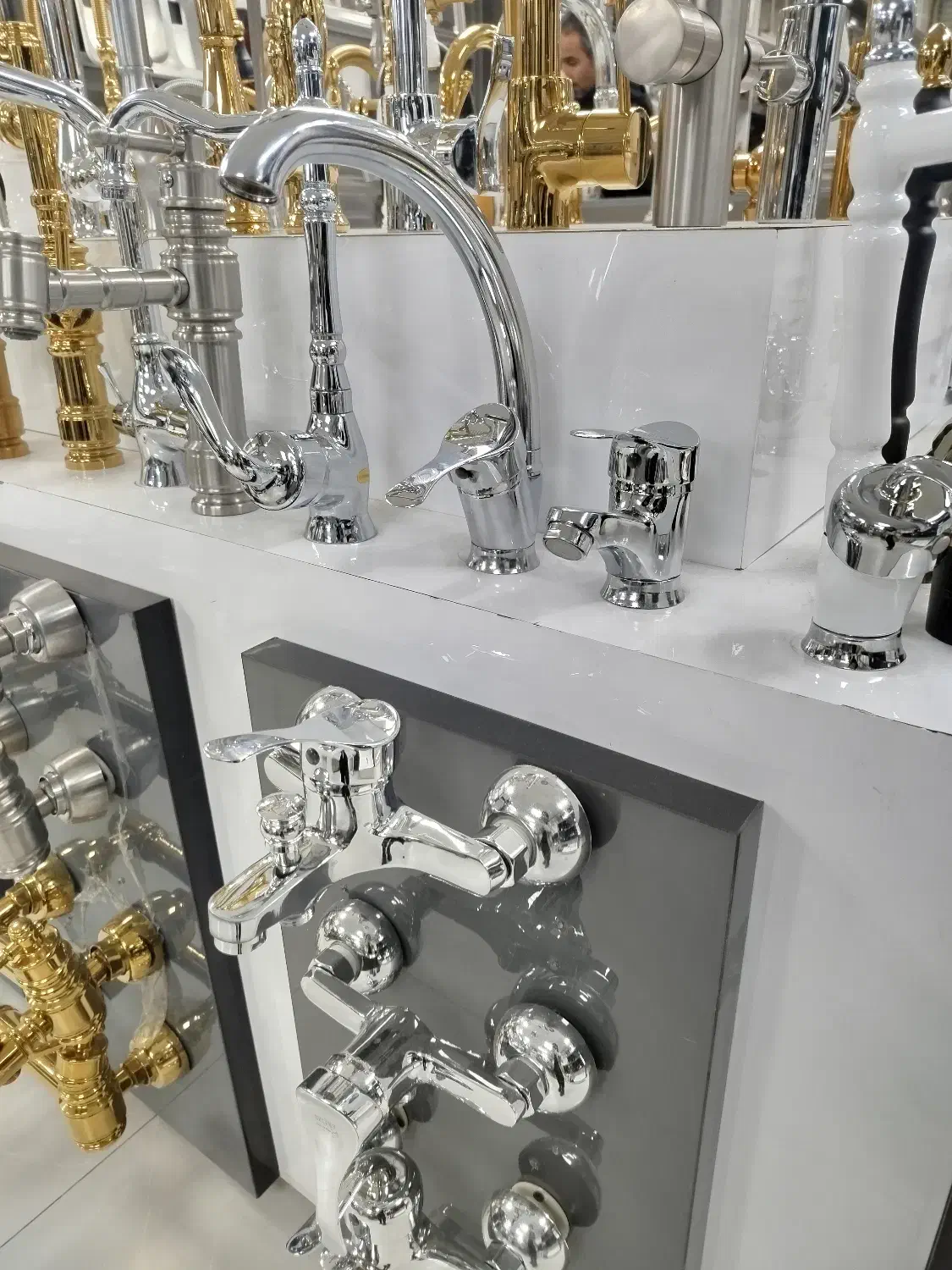 شیرآلات|لوازم سرویس بهداشتی|رباط‌کریم, رباط‌کریم|دیوار