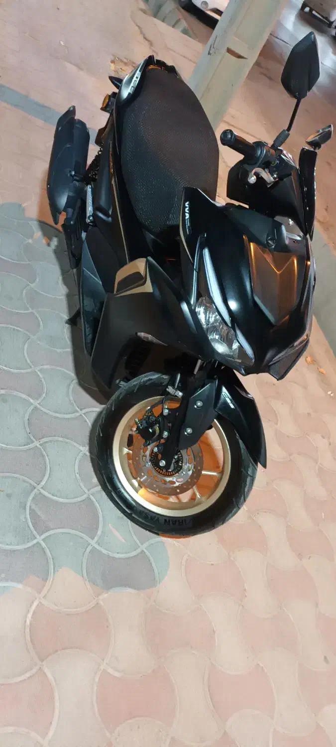 موتور آیروکس طرح گلکسی|موتورسیکلت|شیراز, کوهستان|دیوار