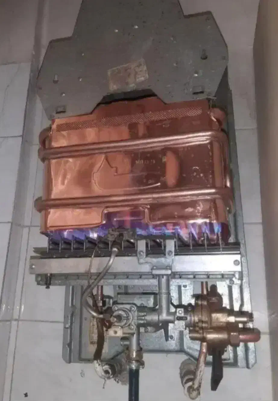 جوشکاری و تعمیرات آبگرمکن دیواری|آبگرمکن، پکیج، شوفاژ|نهاوند, |دیوار