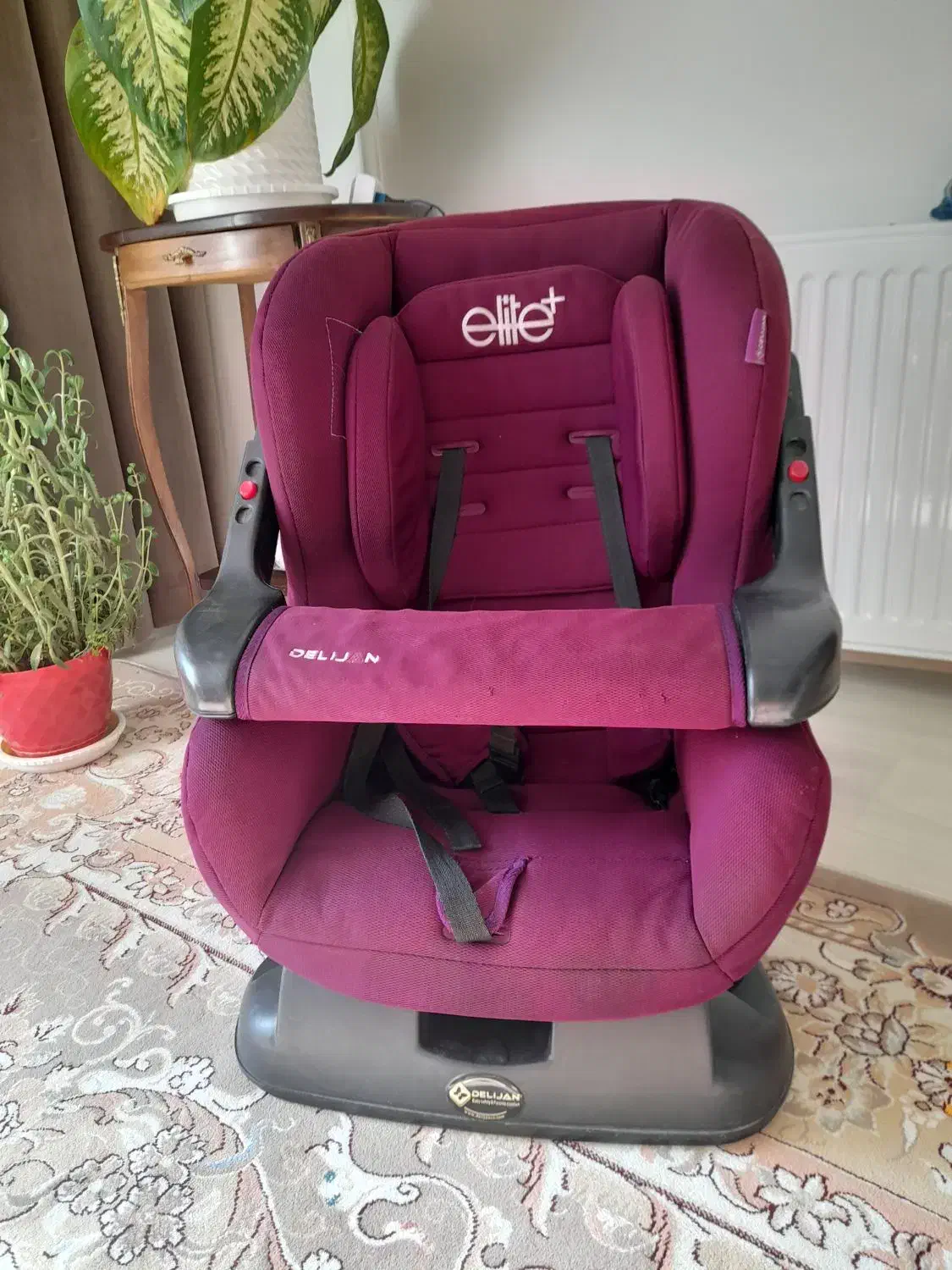 صندلی کودک|تخت و صندلی بچه|سهند, |دیوار