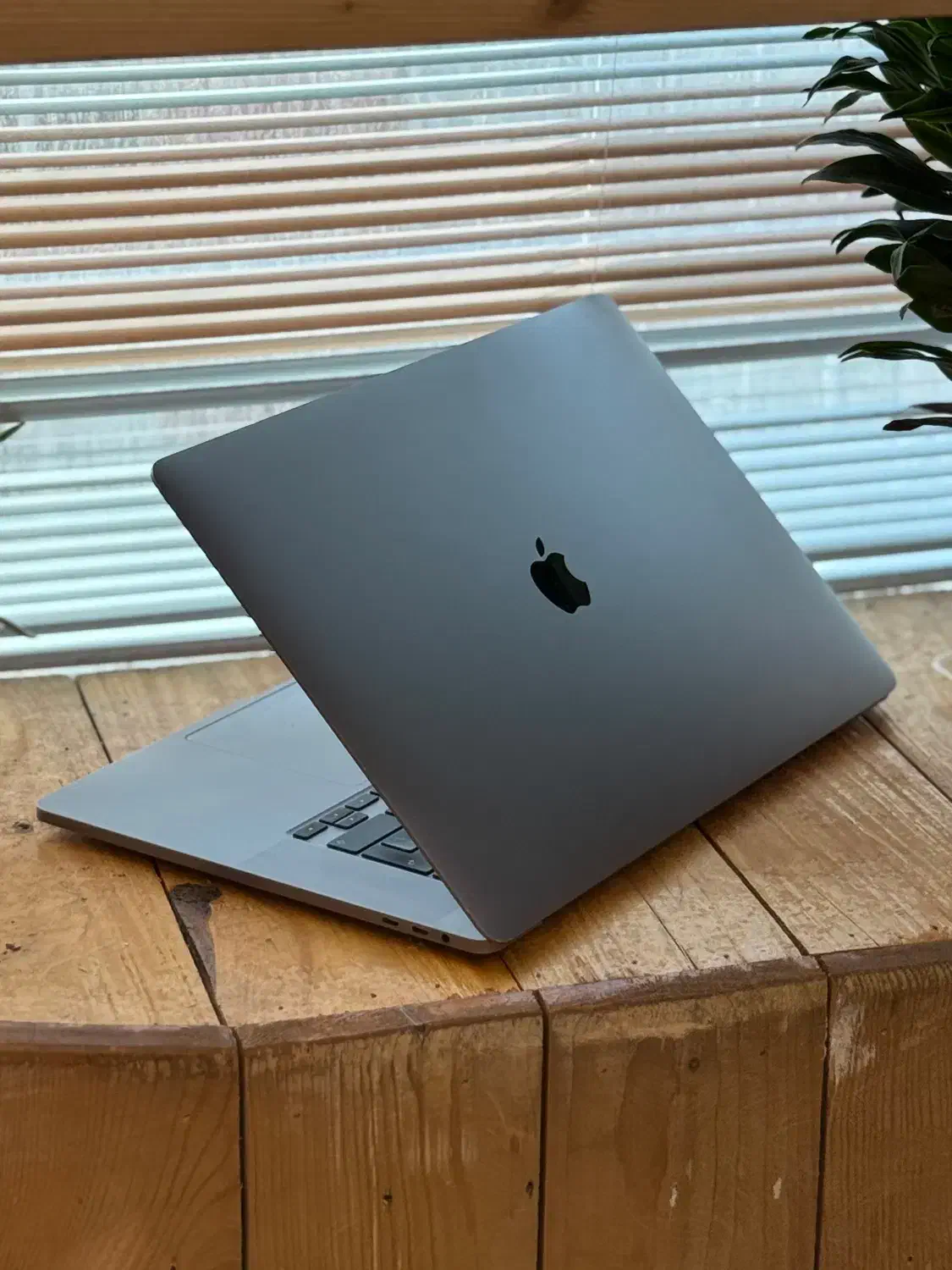 مک بوک پرو 2019 16اینچ i9 رم32 هارد1ترا (تک سایار)|رایانه همراه|تبریز, |دیوار