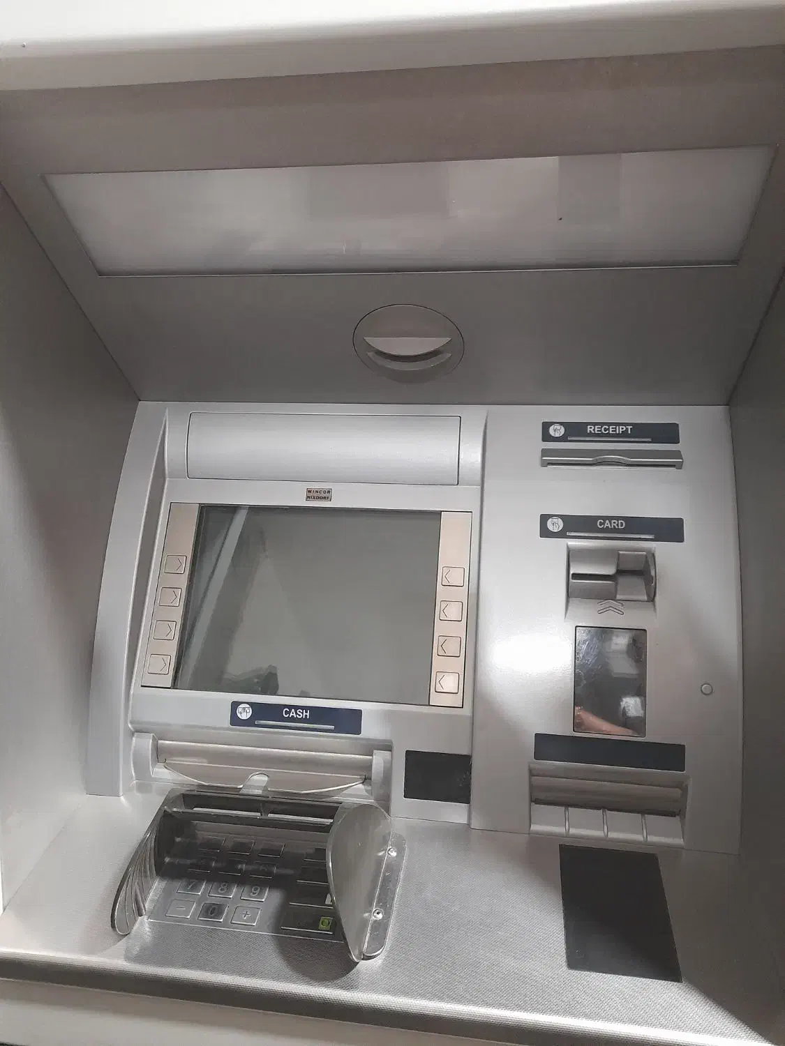 خودپرداز ATM.|فروشگاه و مغازه|بروجرد, |دیوار