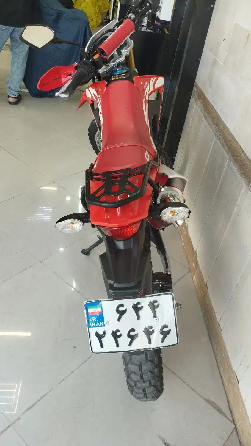 تریل درحد نو|موتورسیکلت|قائن, |دیوار