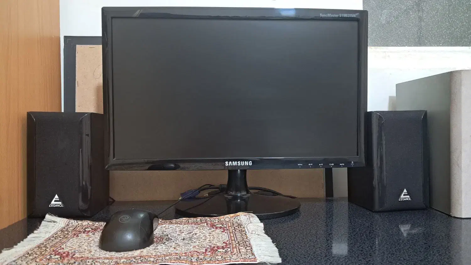 کامپیوتر خانگی|رایانه رومیزی|هرسین, |دیوار