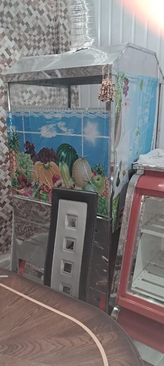 یک یخچال ویترینی ویک فرناز|یخچال و فریزر|باغ بهادران, |دیوار