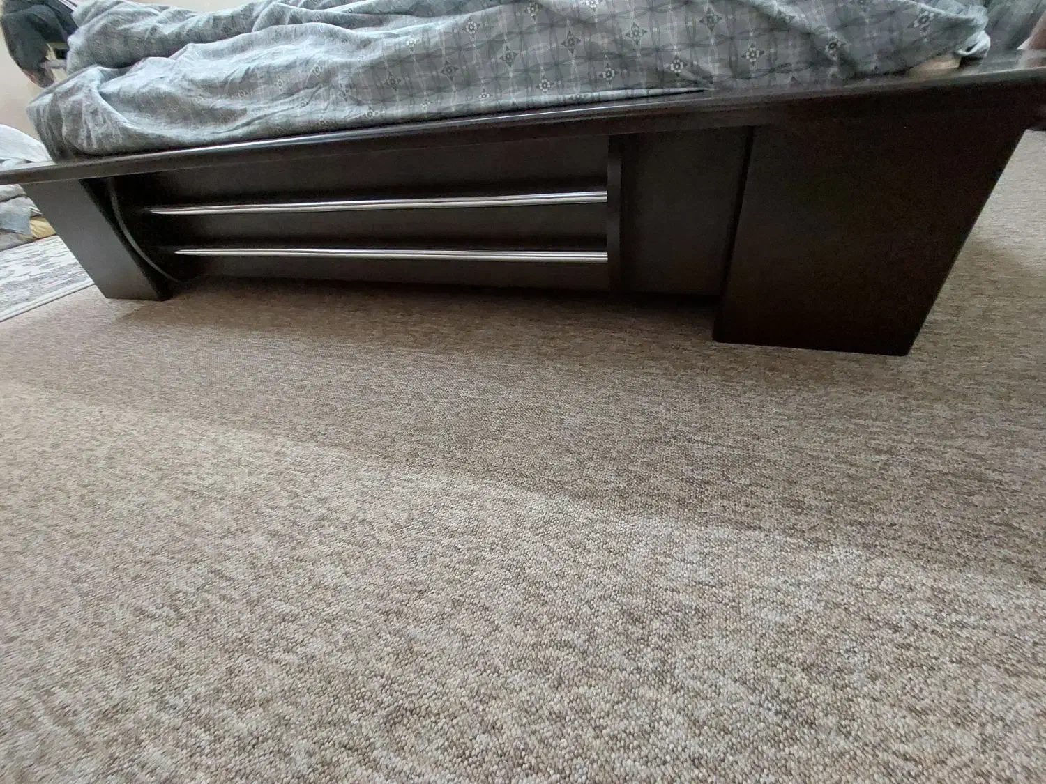 تخت خواب دو نفره با تشک|تخت و سرویس خواب|میبد, |دیوار