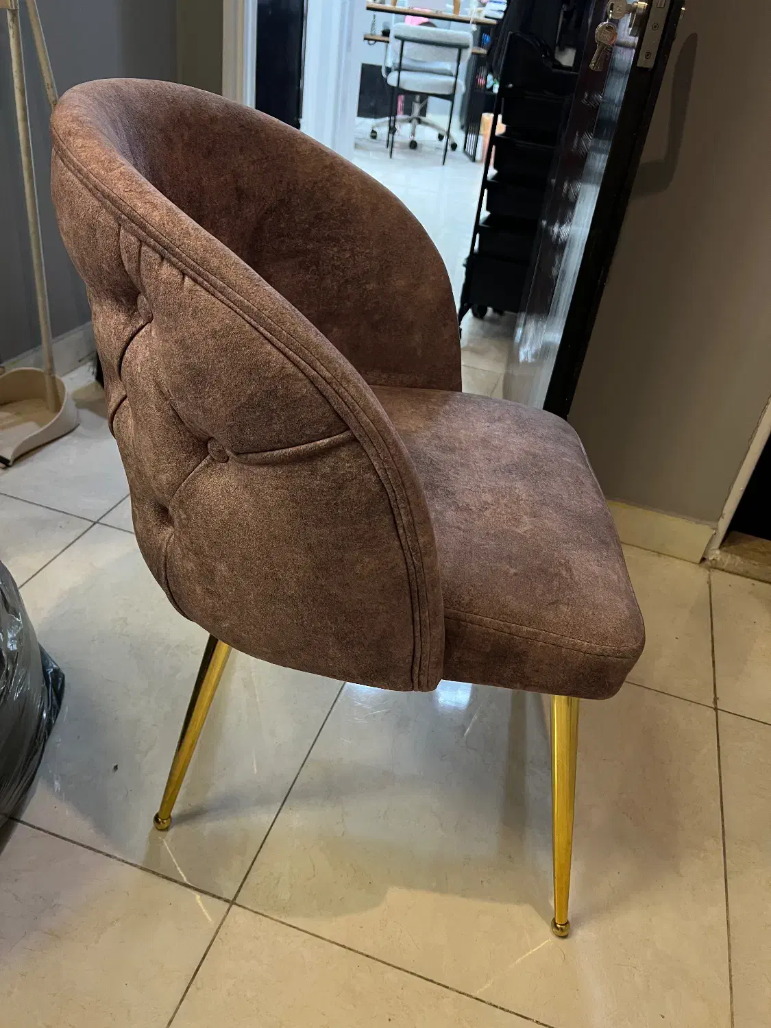 فروش صندلی میکرو ث صندلی فانتزی|آرایشگاه و سالنهای زیبایی|رشت, گلسار|دیوار