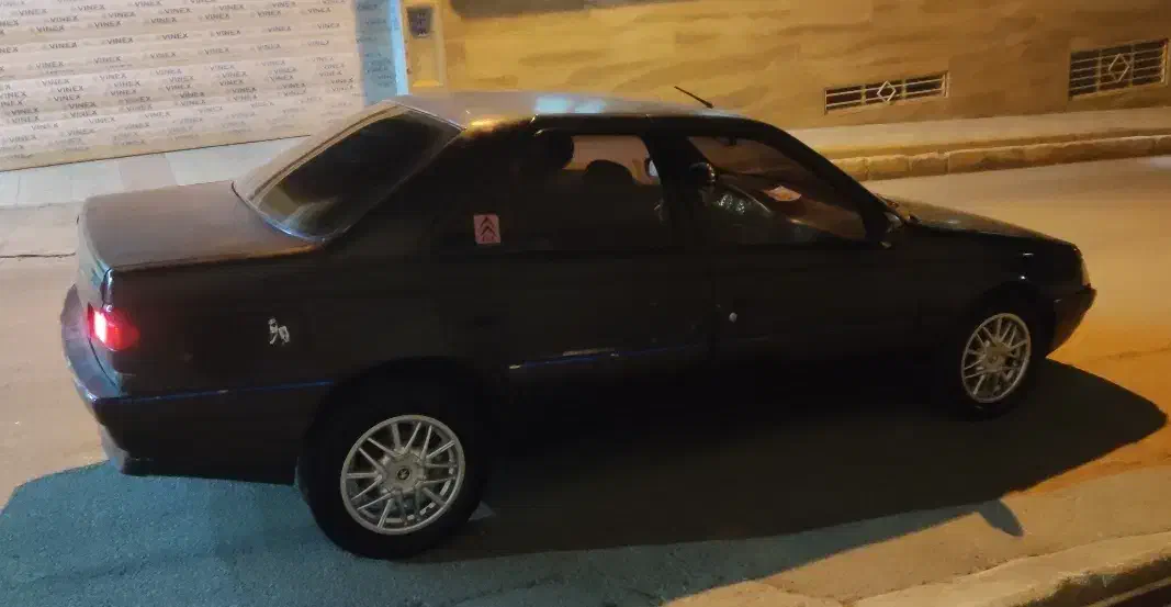 پژو 405 مشکی|خودرو سواری و وانت|کرج, باغستان|دیوار