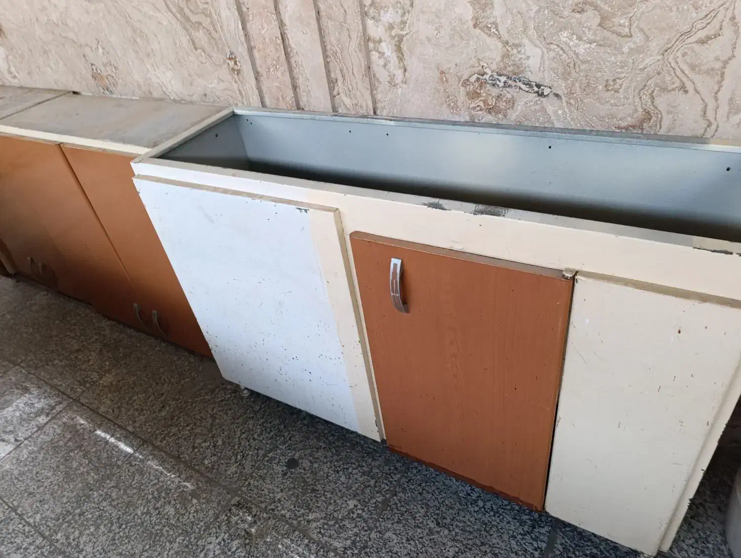 کابینت فلزی|آبچکان و نظمدهنده ظروف|اهواز, کوی مهدیس|دیوار