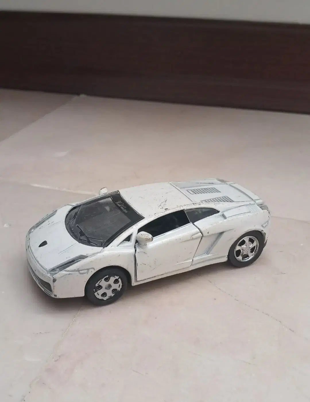 ماشین اهنی|اسباب‌بازی بچه|فشاپویه, |دیوار