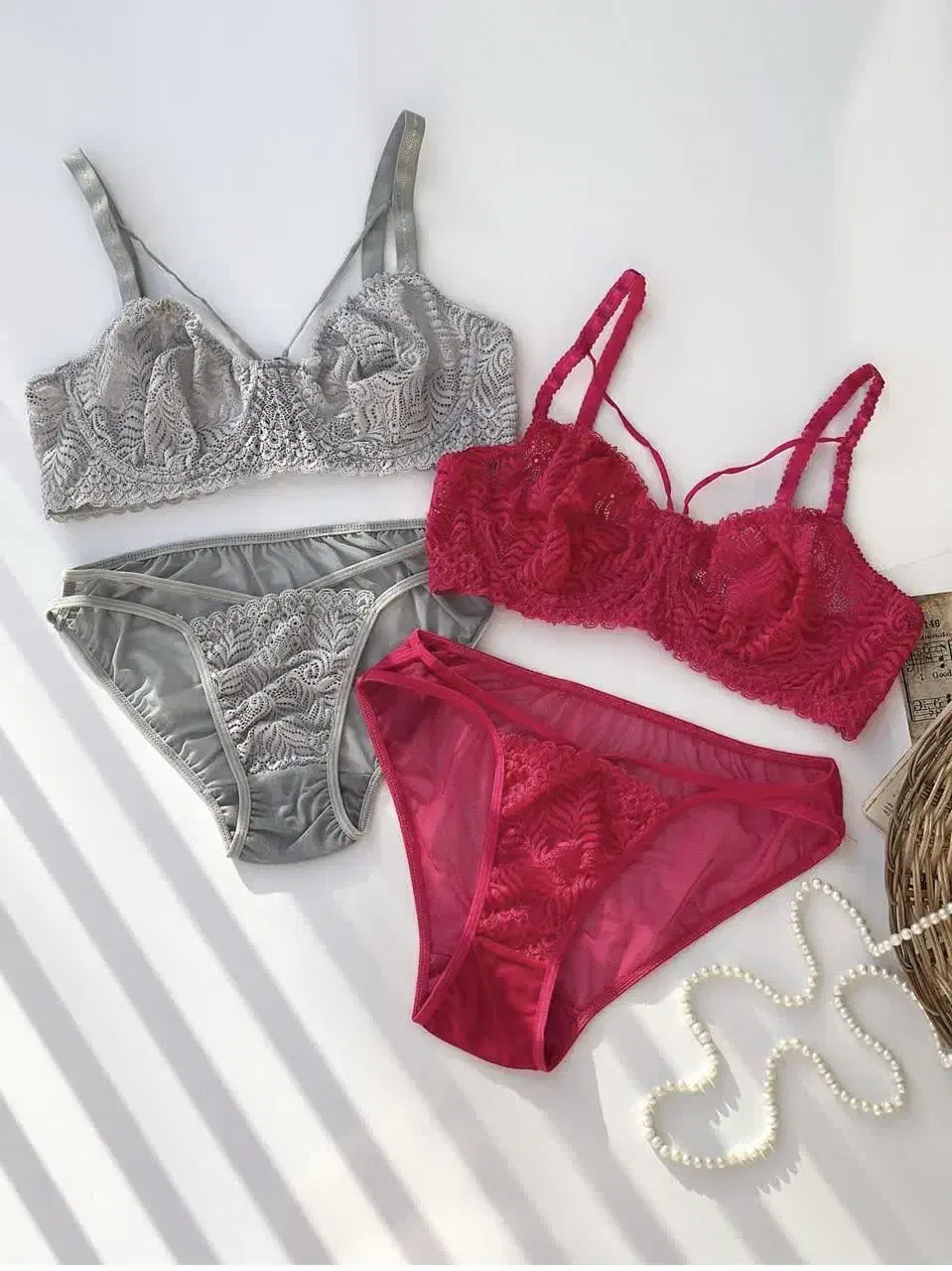 ست گلبرگ|لباس|قم, باجک یک|دیوار