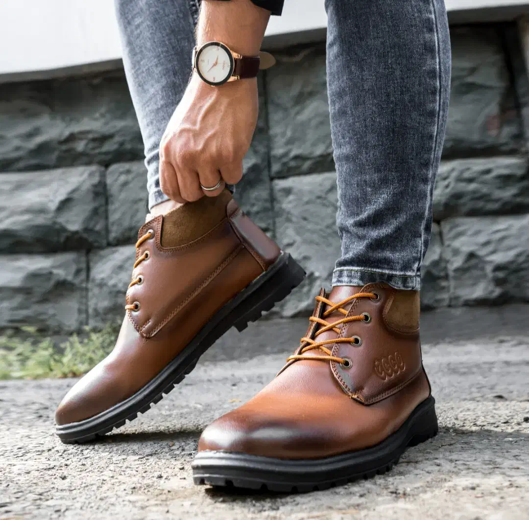 کفش قهوای|کیف، کفش، کمربند|ماکو, |دیوار