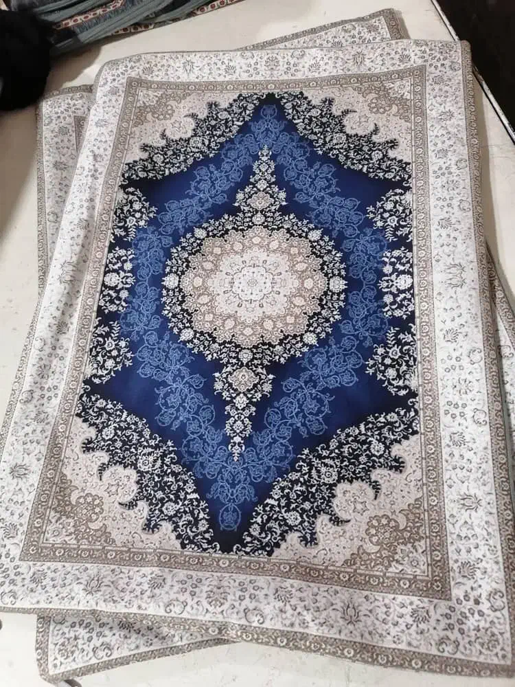 روبالشتی|رختخواب، بالش، پتو|بندر گناوه, |دیوار