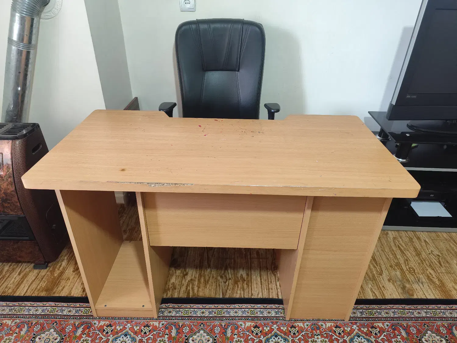 میز تحریر کارکرده  جنس محکم|میز تحریر و کامپیوتر|تهران, قصر فیروزه ۲|دیوار