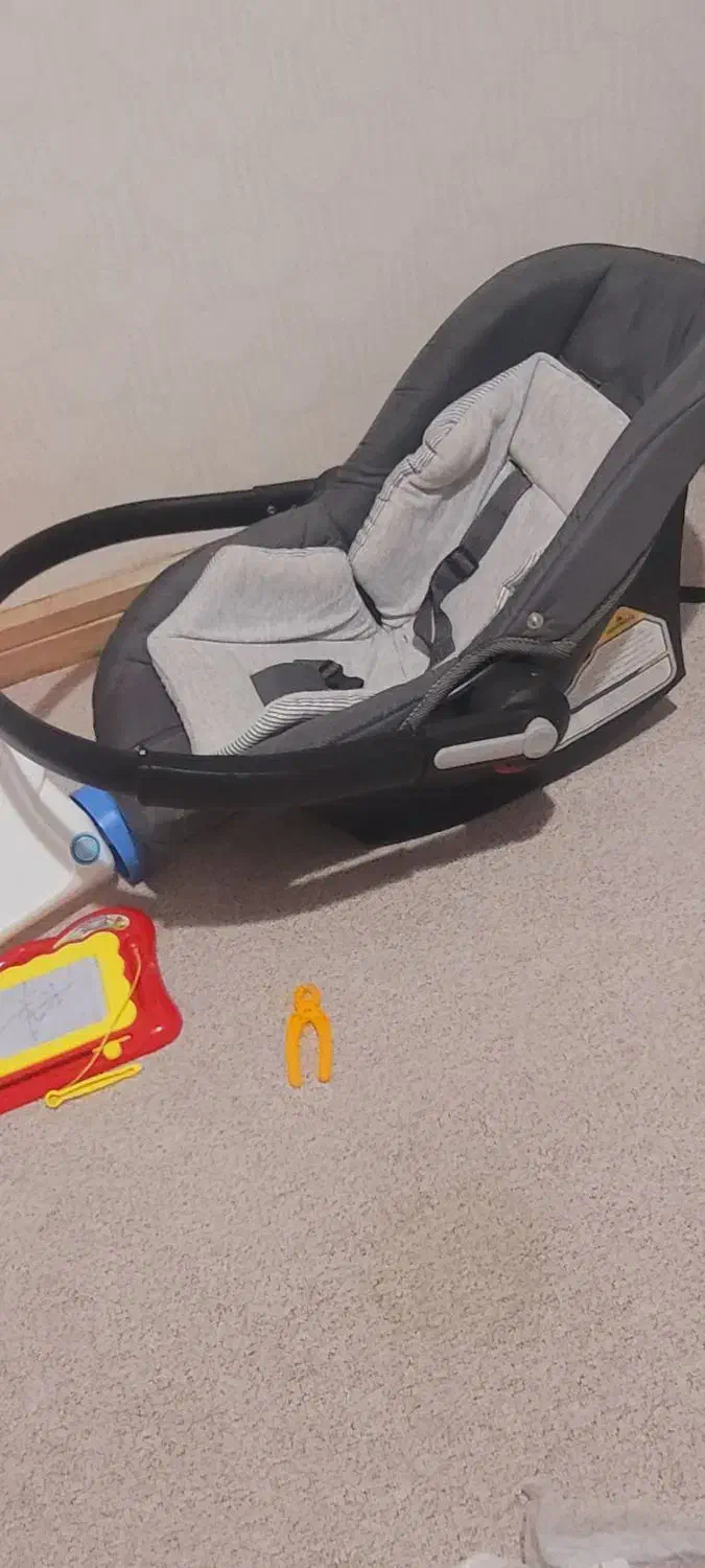 صندلی ماشین و کریر|تخت و صندلی بچه|پرند, فاز ۶|دیوار