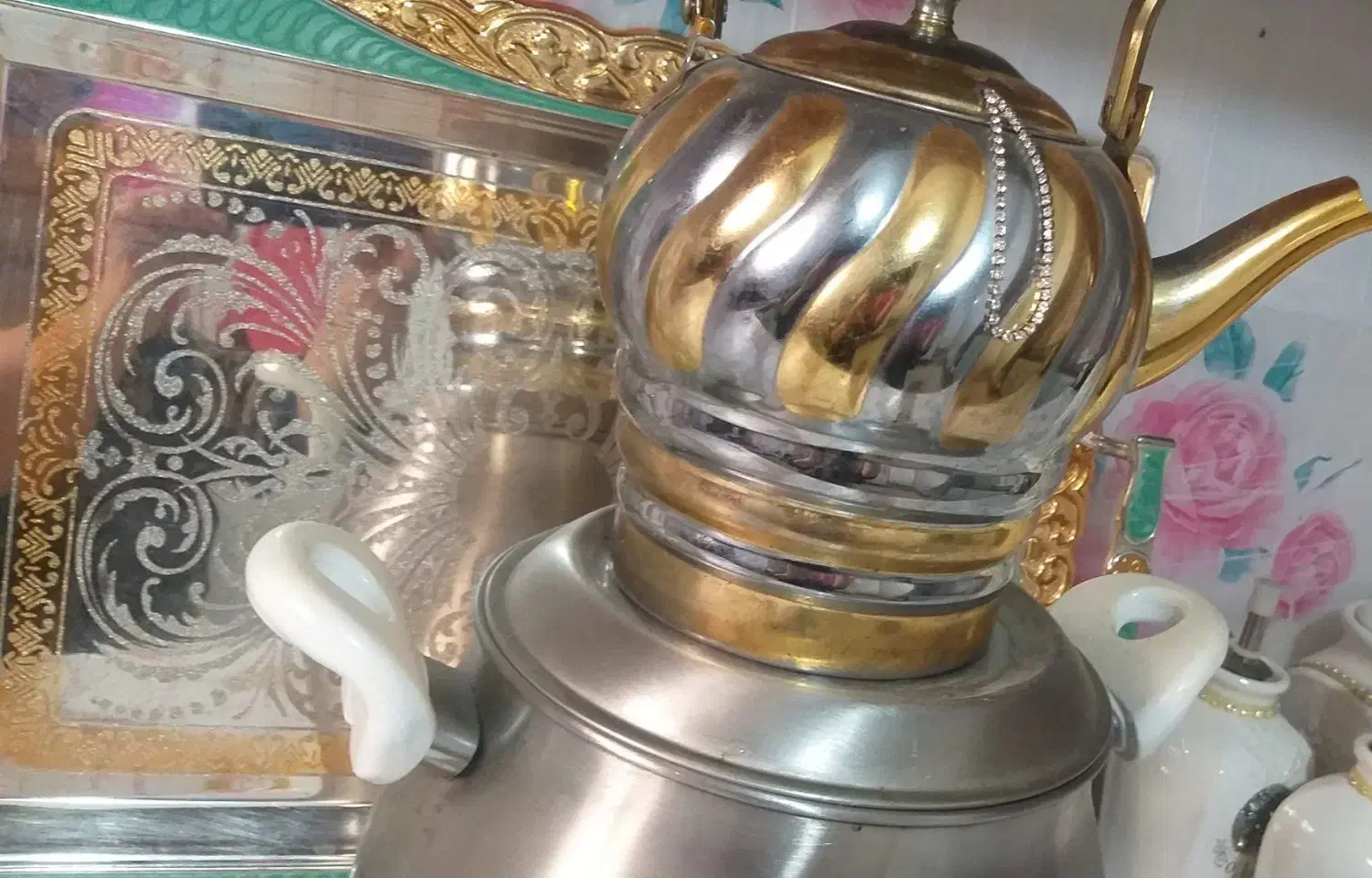 قوری استیل طلایی. نونوو|قوری، کتری، قهوه‌ساز دستی|بروجرد, |دیوار