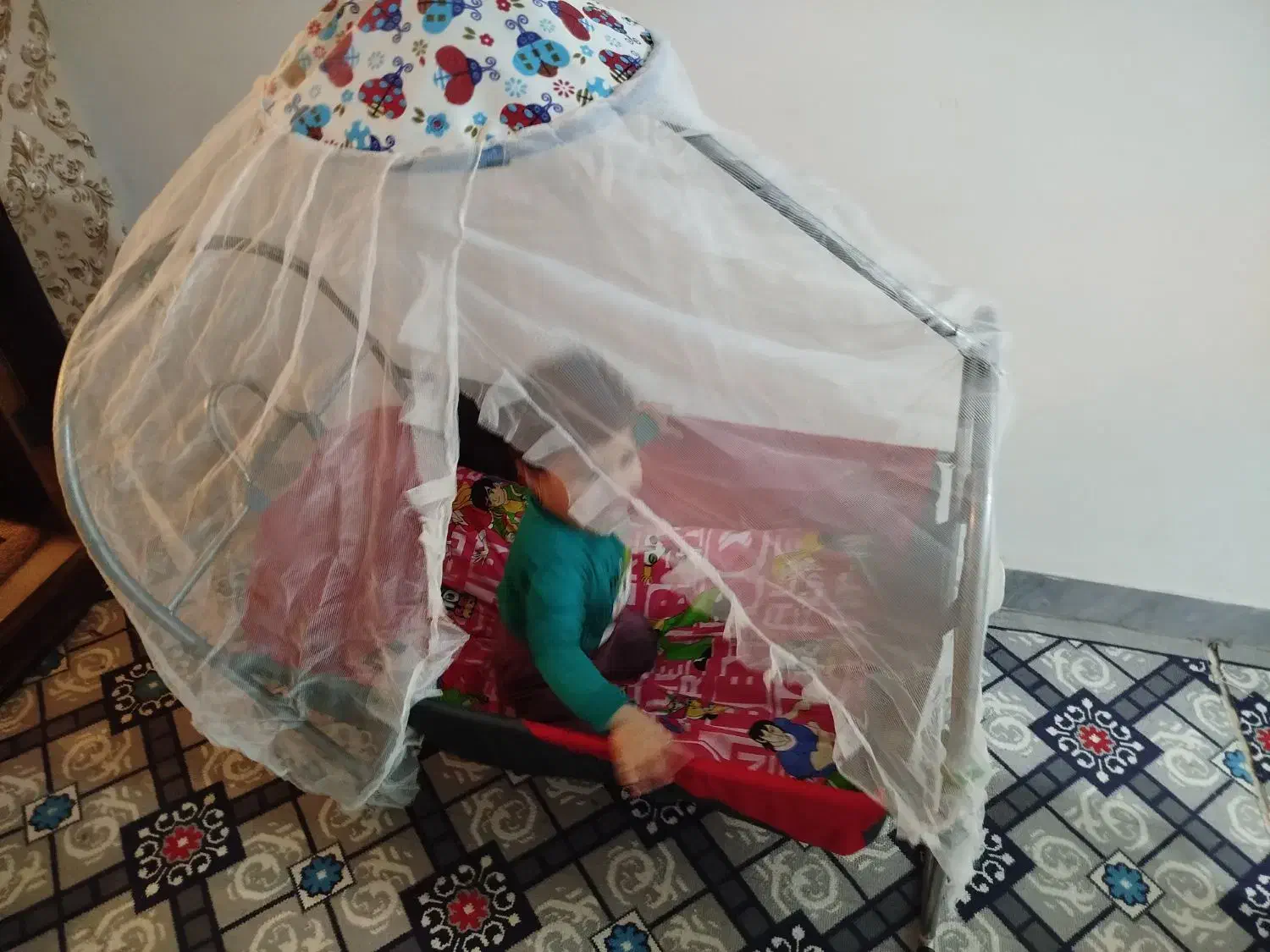 گهواره و روروک کودک|تخت و صندلی بچه|کنگاور, |دیوار